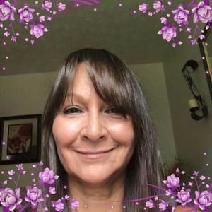 Meet your Posher, Connie